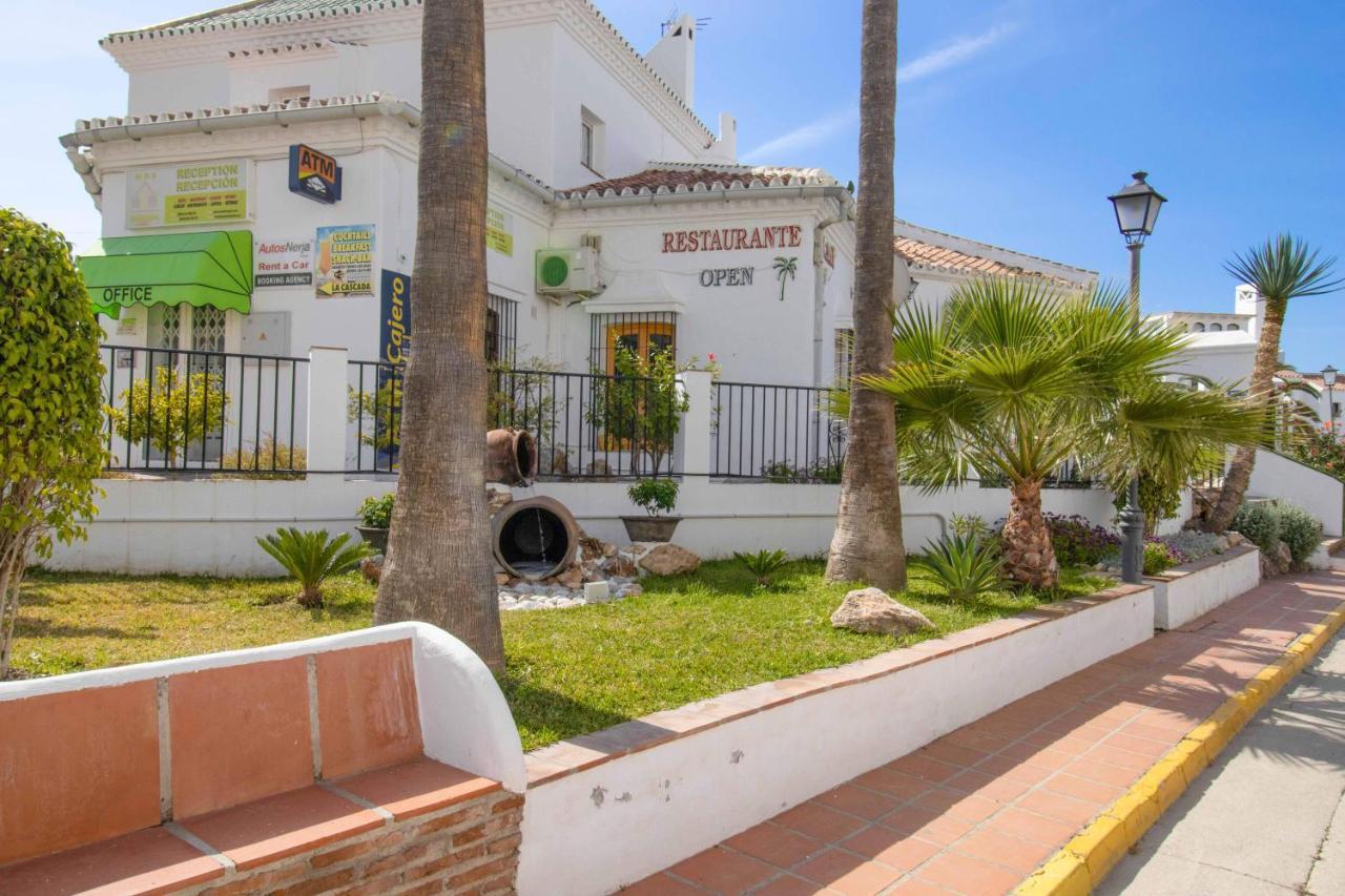 Apt Nerja Chimenea With Ocean View, A/C, & Fiber Lägenhet Exteriör bild