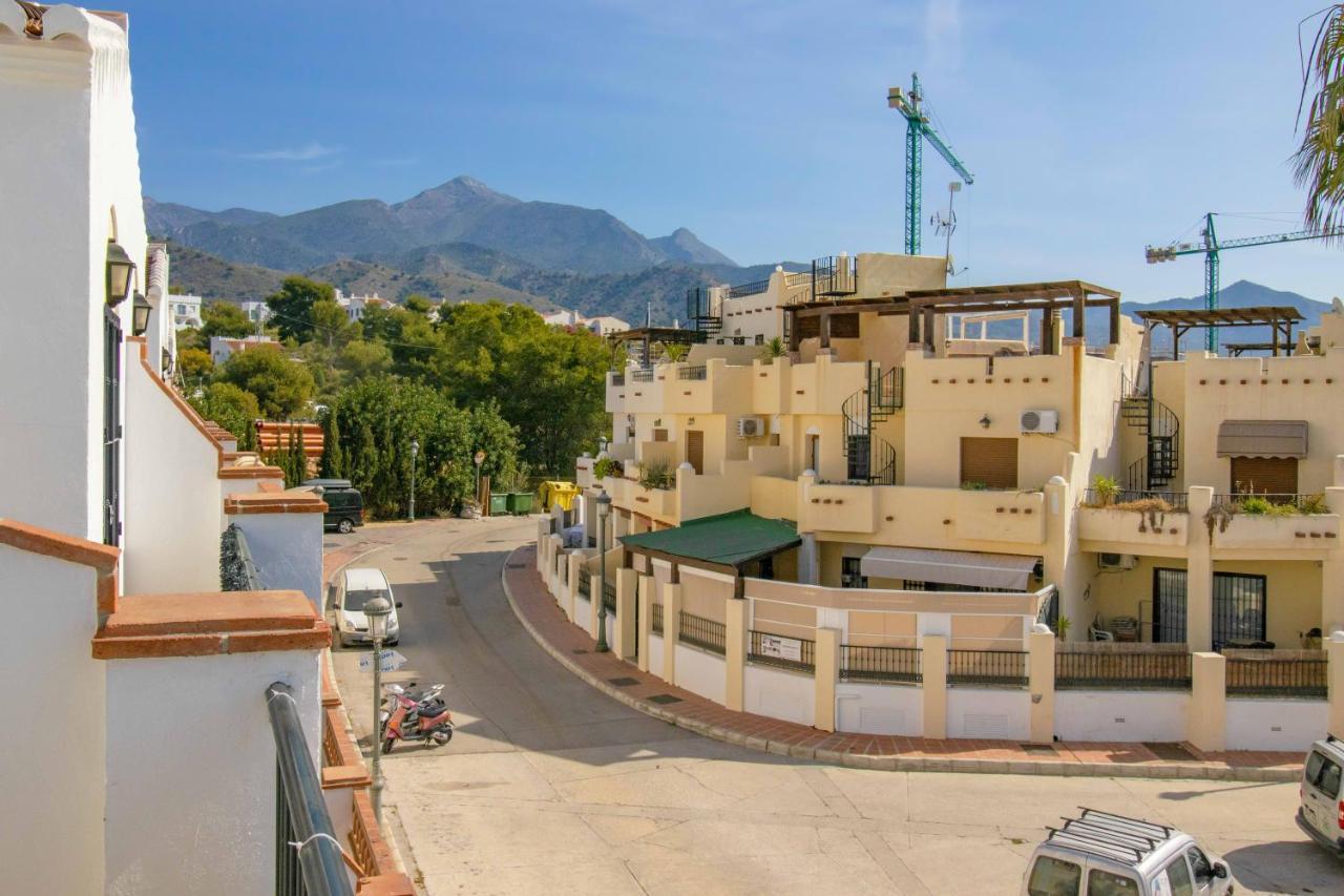 Apt Nerja Chimenea With Ocean View, A/C, & Fiber Lägenhet Exteriör bild